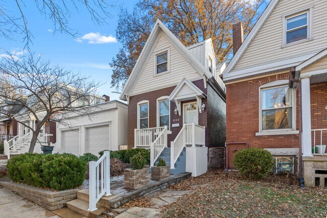 Building Photo - Charming  2BR 1.5Bath South City Home in Prime Dogtown Location