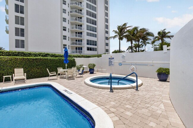 Building Photo - 3009 S Ocean Blvd