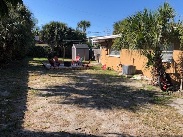 Backyard with storage - 407 Tyler Ave