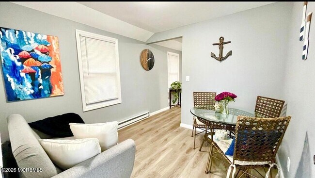 Building Photo - 1718 White St