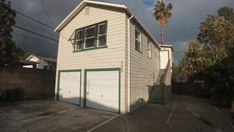 Second floor house - 775 Elmira St