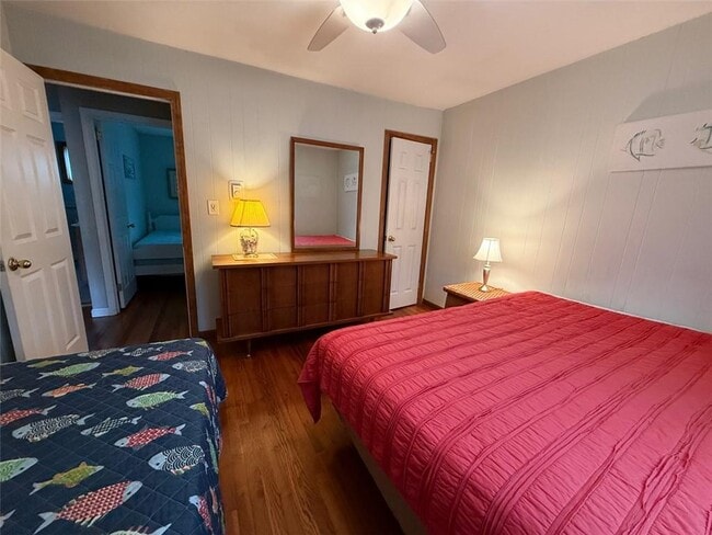 Building Photo - 33 BREACH Drive UNIT Front