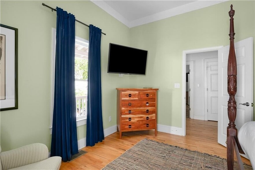 Building Photo - 217 Berean Ave SE