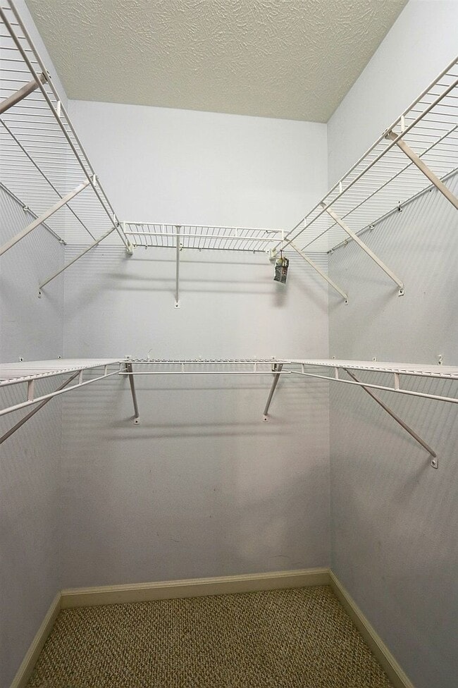 Building Photo - 2623 E Oaklawn Ct