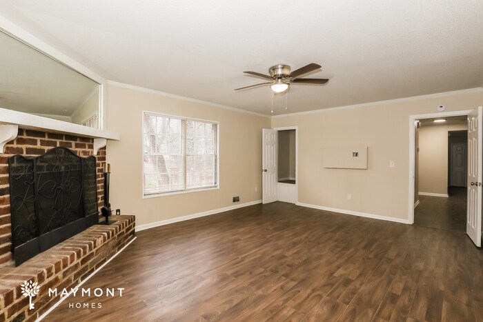 Building Photo - 1684 Regency Pl