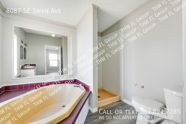 Building Photo - 8087 SE Swan Ave