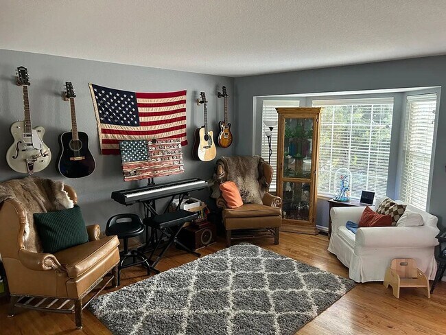 Building Photo - 13729 Narrowleaf Dr