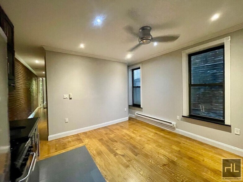 Building Photo - W 103RD ST.