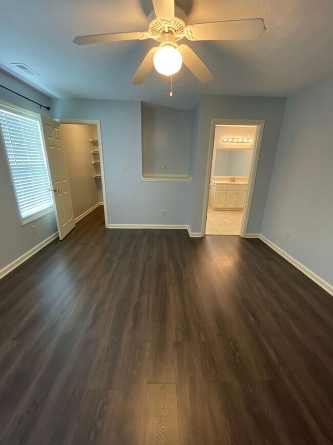 Building Photo - Charming Home in Havelock