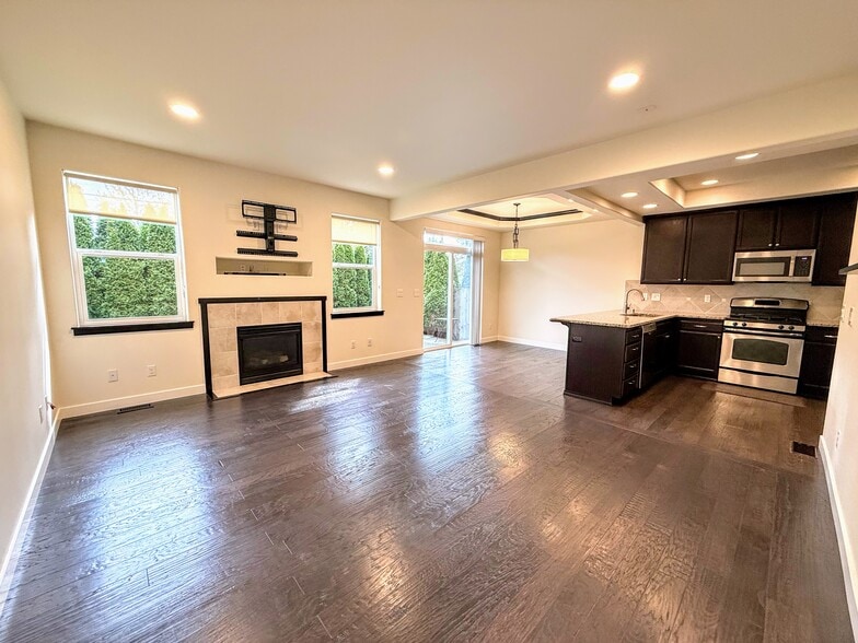 Building Photo - 3415 189th Pl SE