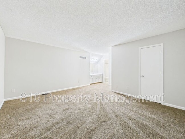 Building Photo - 7939 NW 79th Pl