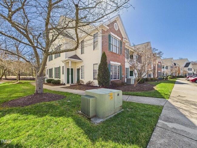 Building Photo - 2111 Kudrow Ln