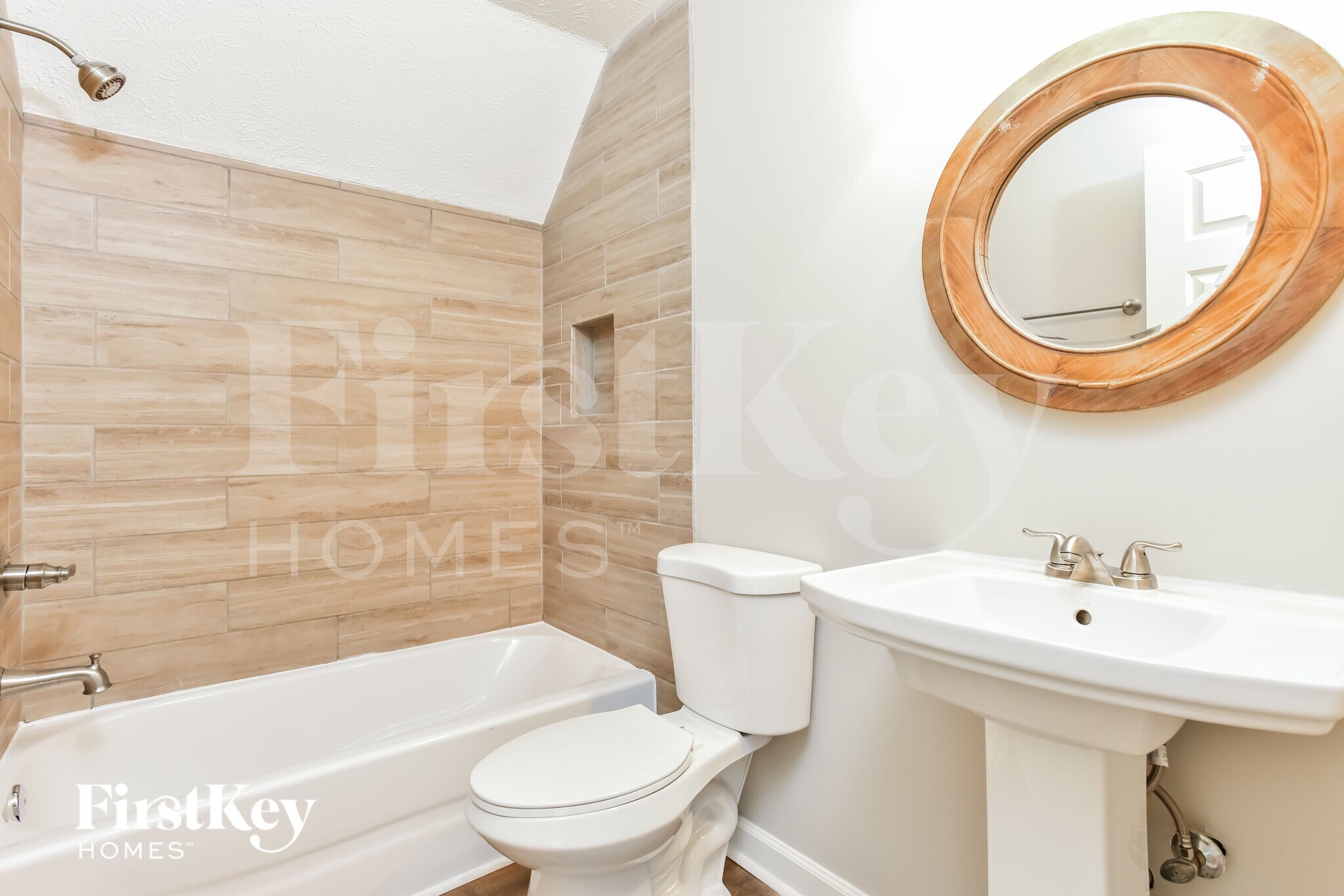 Building Photo - 204 Merritt Dr