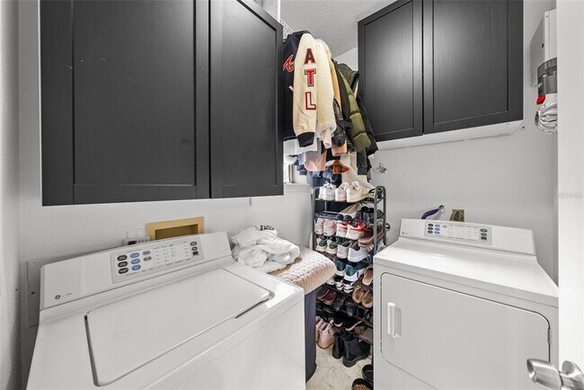Building Photo - 727 Coral Reef Dr