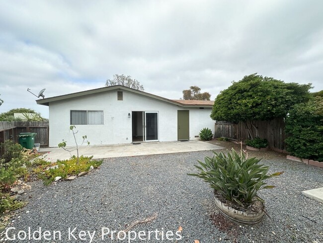 Building Photo - Lovely home in Costa Serena (55+ Community)