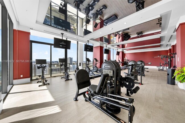 Building Photo - 11 NE 6th St