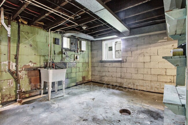 Building Photo - 29 E Orchard Ave