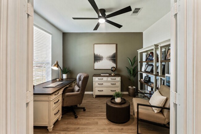 Building Photo - 21103 Sherrell Bay Dr