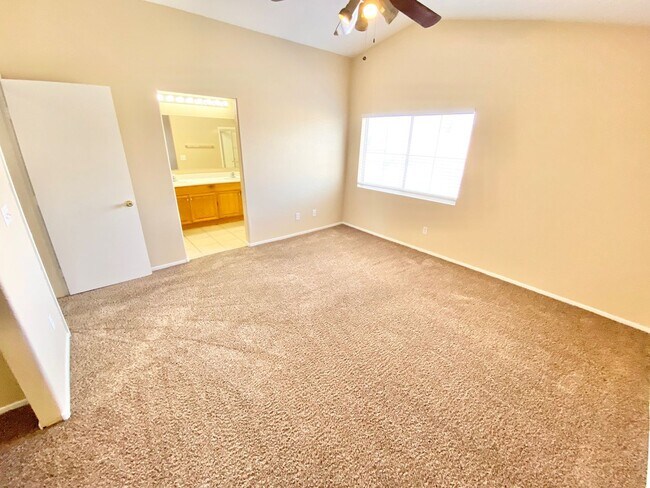 Building Photo - WONDERFULL 2STORY WITH 3 BEDROOM,  LOFT & 2 CAR GARAGE