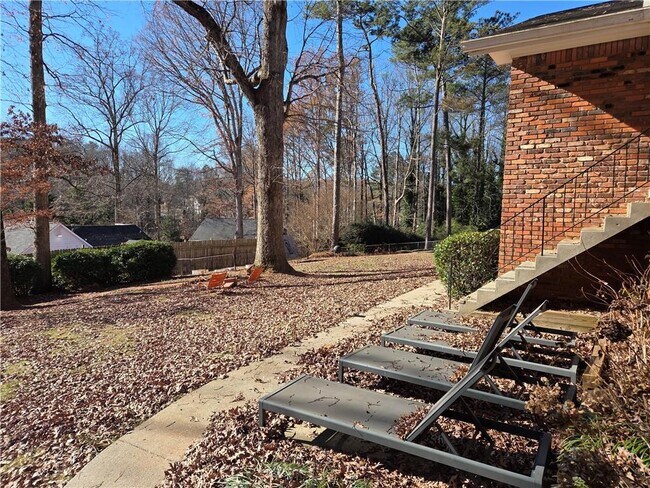 Building Photo - 1193 Angelia Dr SW