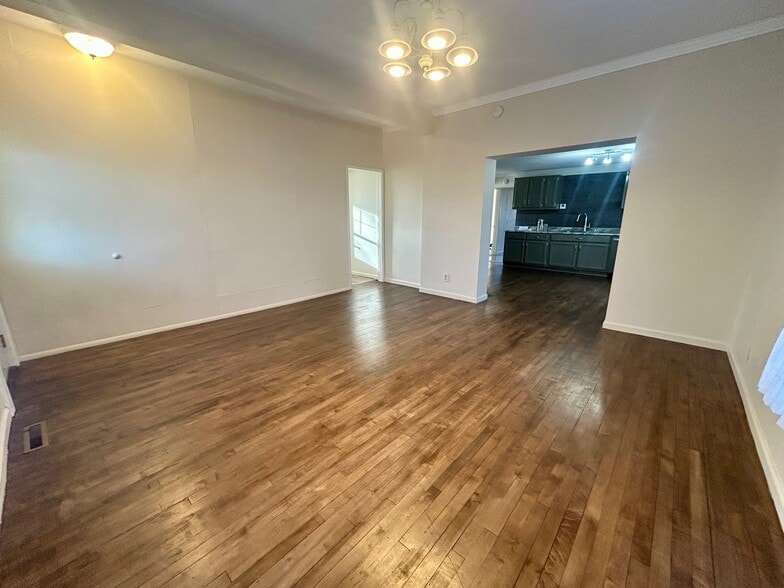 Spacious Living Room with Tall, Stately Ceilings - 213 Lake Ave W