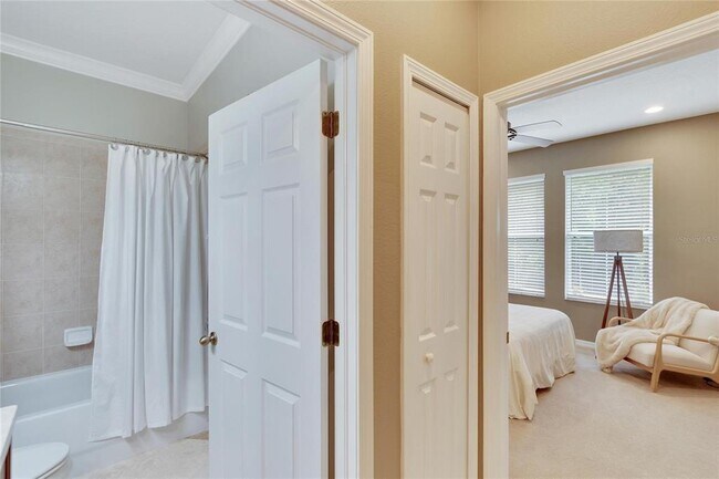 Building Photo - 213 Sela Cove Cir
