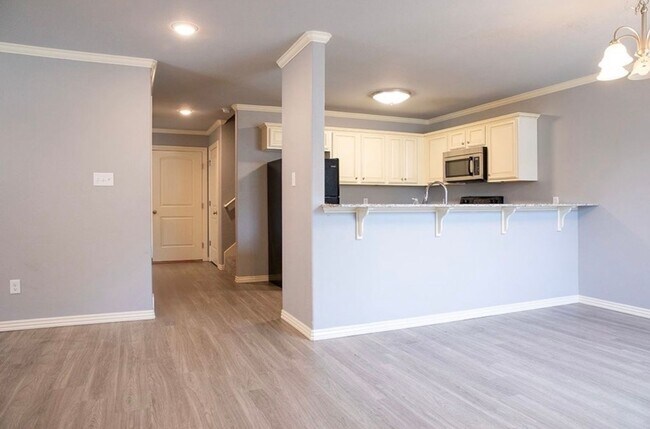 Building Photo - FREE 55" TV or 28" BLACKSTONE WITH SIGNED LEASE!! 4B/4.5B Only $2200