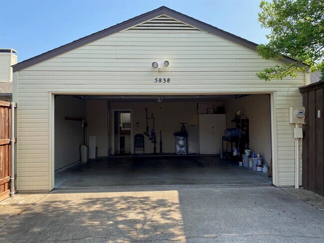 Building Photo - 5838 Preston Valley Dr