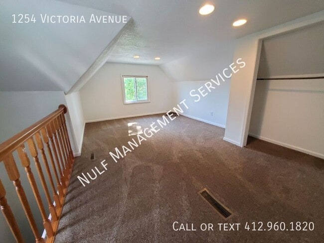 Building Photo - 1254 Victoria Ave