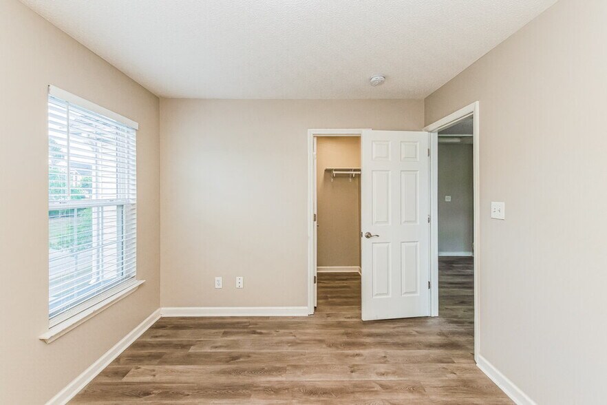 Building Photo - 3608 Serendipity Dr