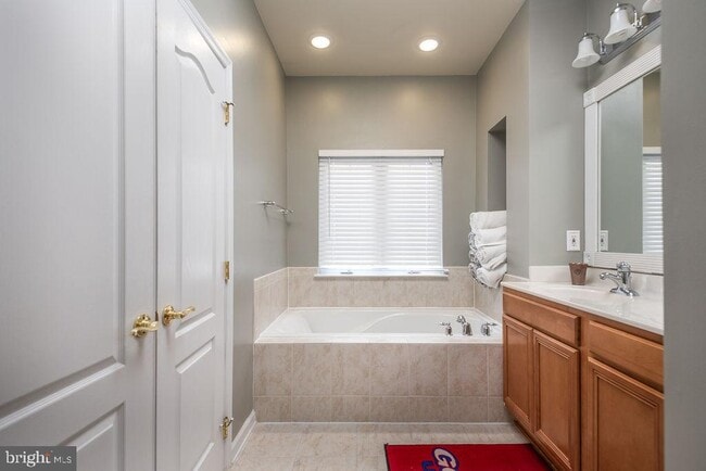 Building Photo - 9776 Corbett Cir