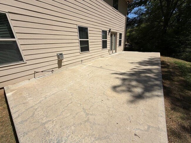 Building Photo - 4805 Carriage Bridge Ln