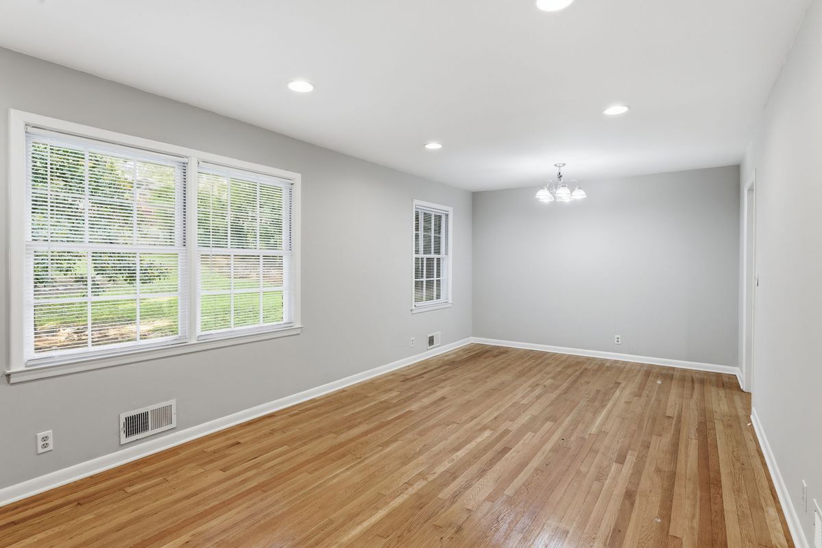 Building Photo - 4411 Langdon Dr