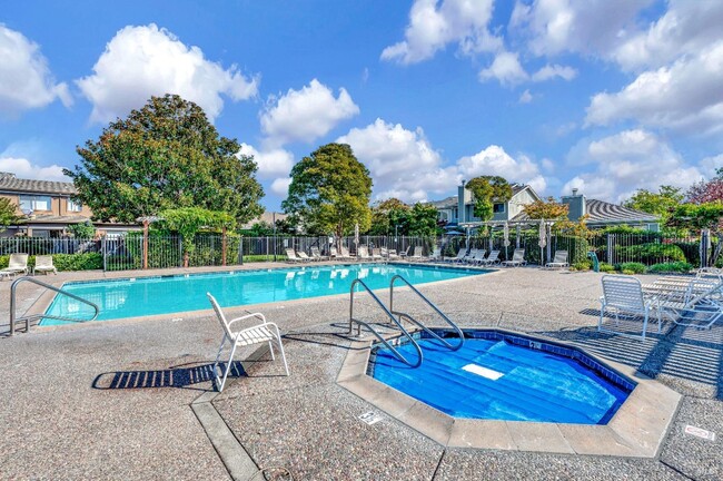 Building Photo - 16 Duxbury Cove