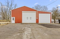 Building Photo - West Bay Barn -4241 West Whiteland Road