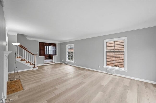 Building Photo - 3881 Meadowbrook Blvd