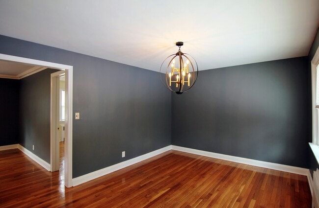 Building Photo - 663 High Ridge Rd