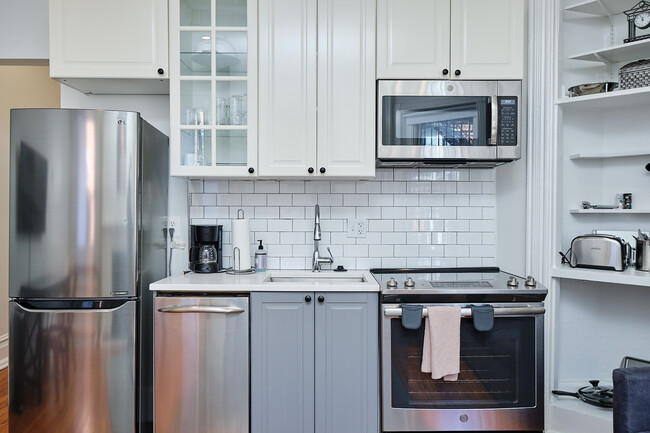 Building Photo - 1803 19th St NW