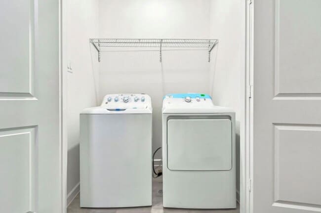 Building Photo - 13306 Galaga St