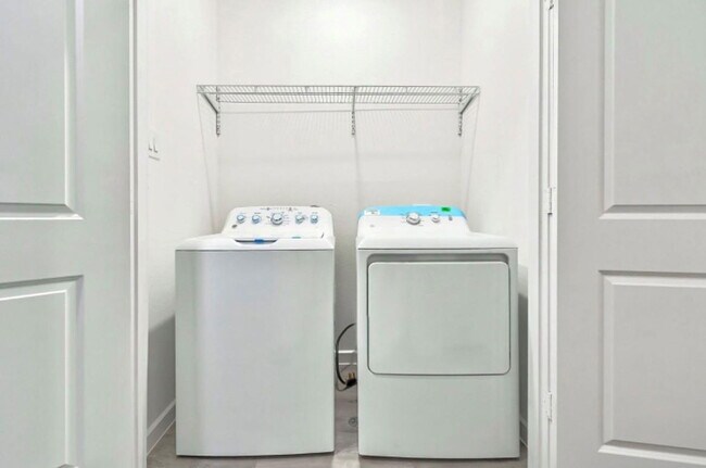 Building Photo - 13313 Tetris Dr