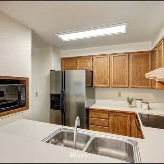 Building Photo - 15624 8th Ave SW