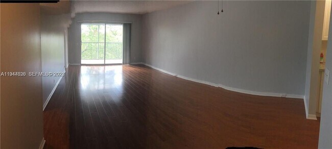 Building Photo - 1400 SW 124th Terrace