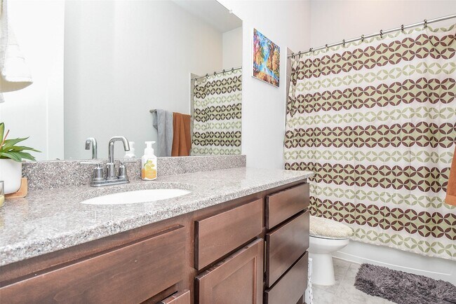 Building Photo - 8906 Luddenham Lilac Ln