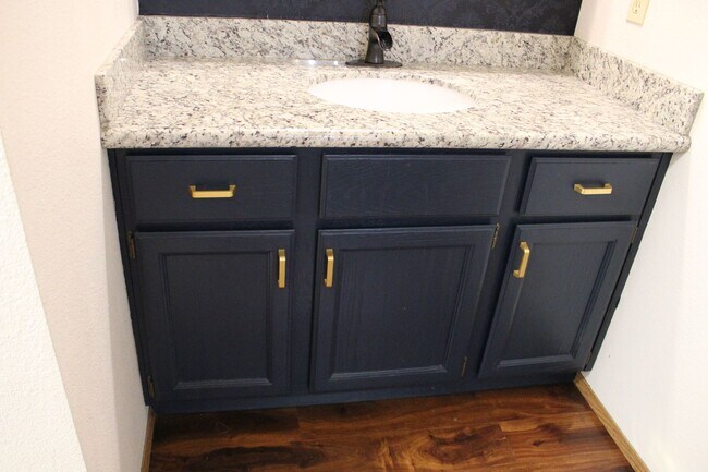 Building Photo - Beautiful 3 Bedroom  Home FOR RENT in Great Community of Steilacoom!!