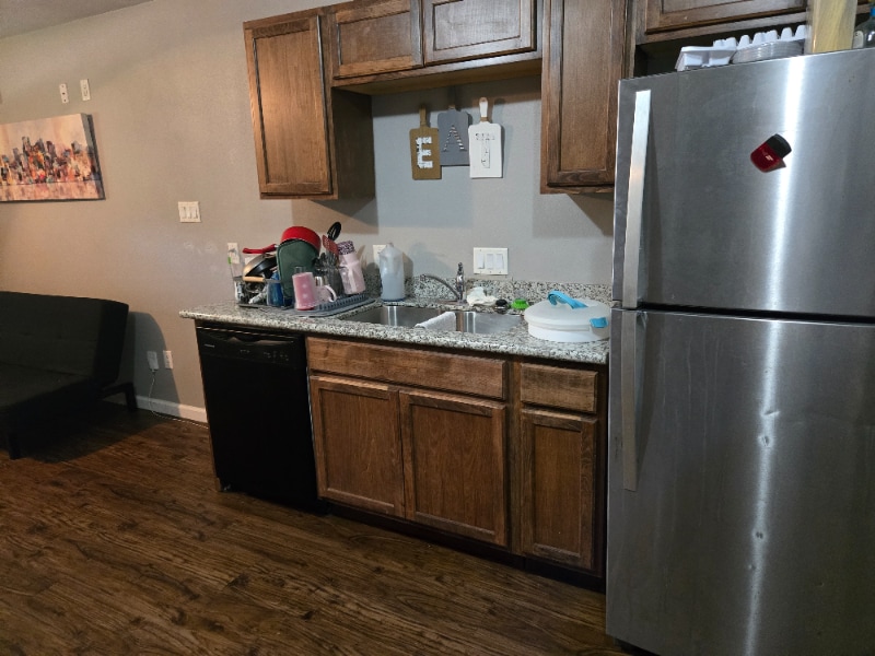 Building Photo - 111 Echols St