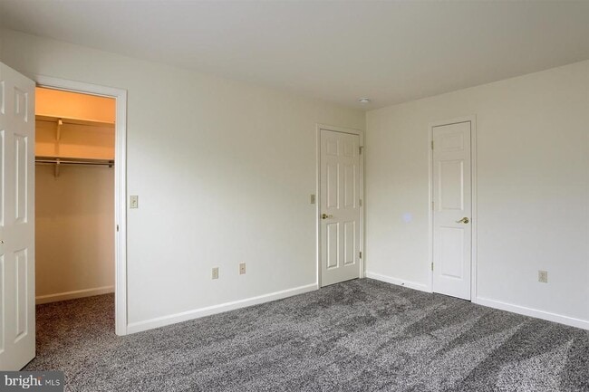 Building Photo - 122 Cardinal Ln