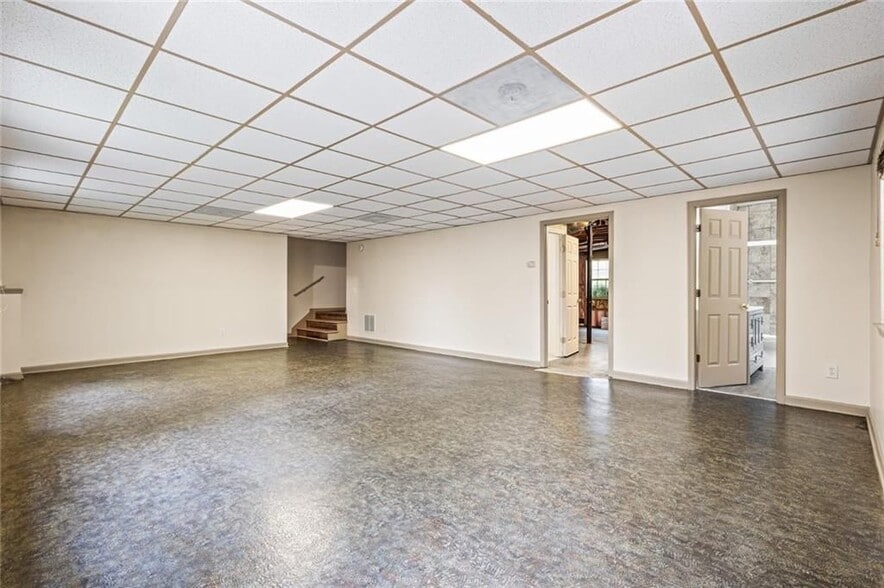 Building Photo - 5962 Rosie Ln SE