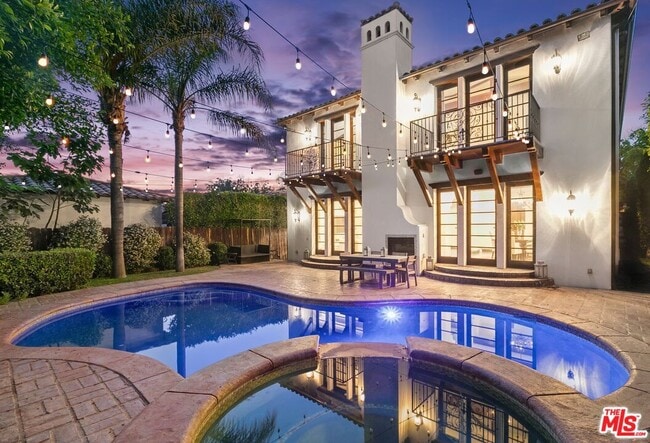 Building Photo - 6620 Lindenhurst Ave