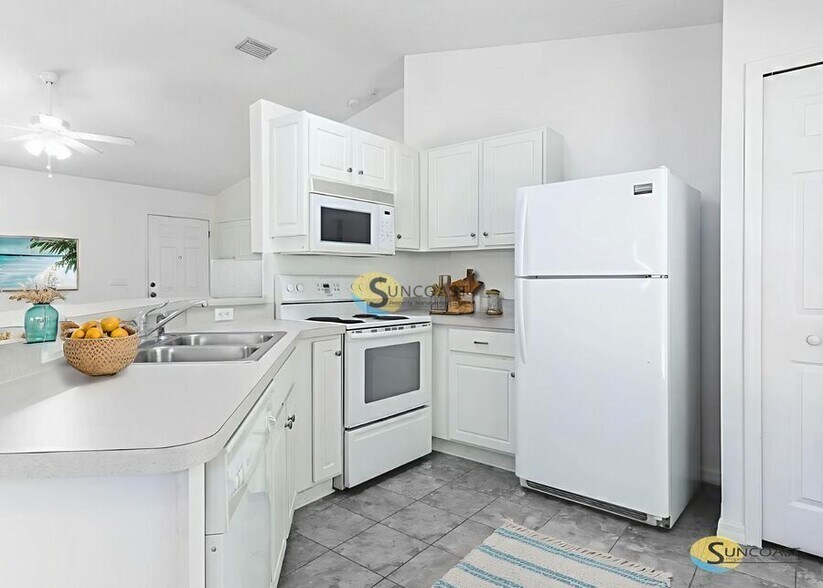 Building Photo - 61 Raleigh Dr