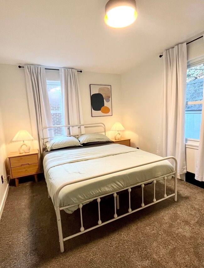 Building Photo - 6523 Jackson St